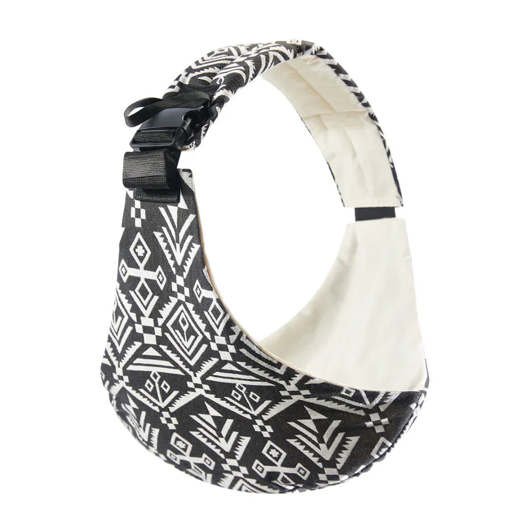 Adjustable and comfortable hip carrier for children